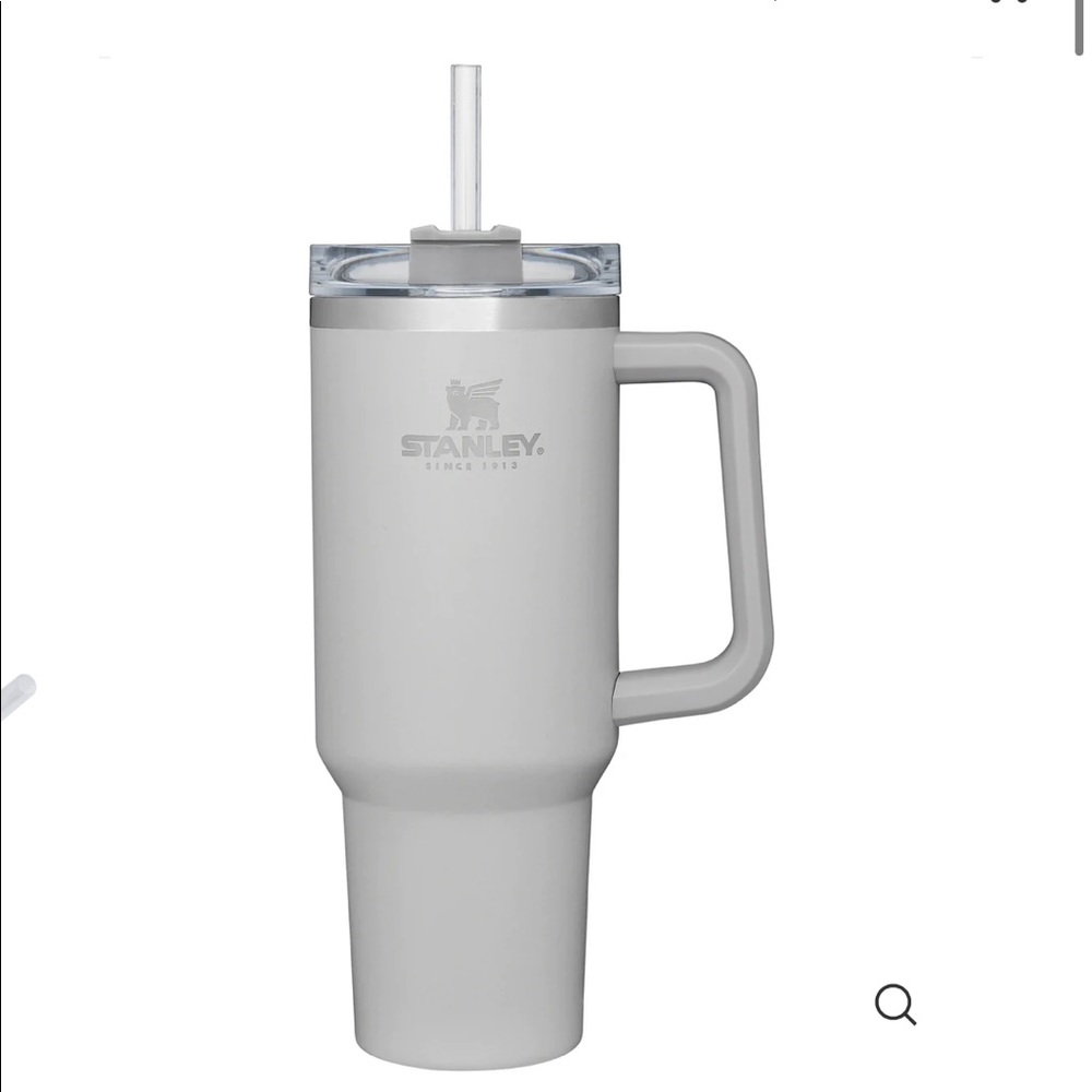 Stanley 40oz water bottle